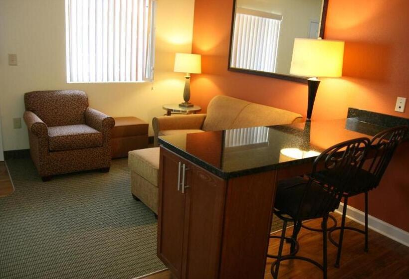 Люкс, Affordable Suites  Fayetteville/fort Bragg