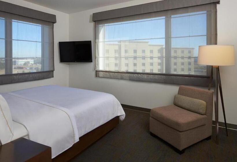Business Suite Kingsize Bett, Element Vaughan Southwest