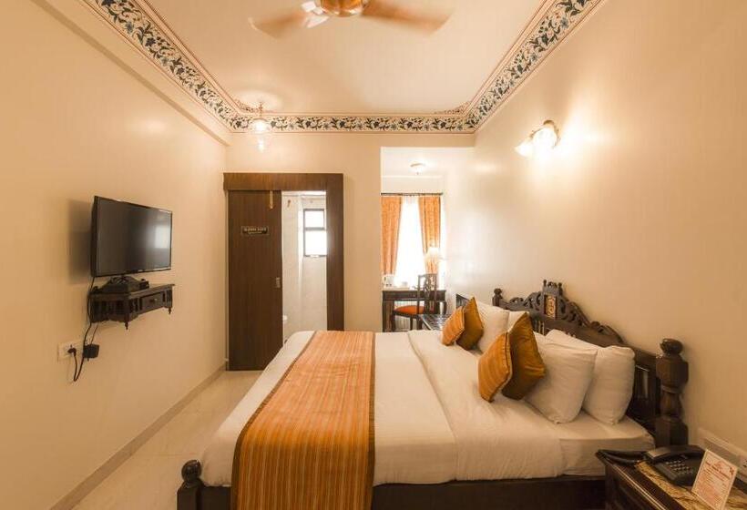 Номер Deluxe, Umaid Residency  A Regal Heritage Home