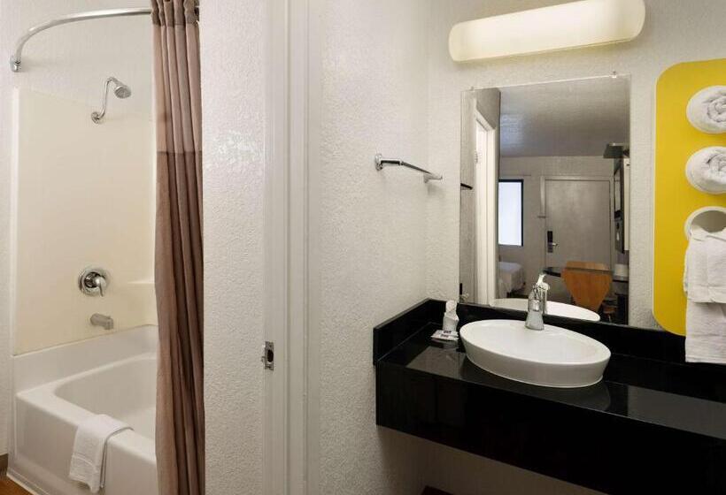 Номер Стандарт, Motel 6 Camarillo, Ca