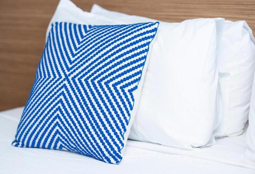 스탠다드 스튜디오, Oaks Vue Suites Geelong