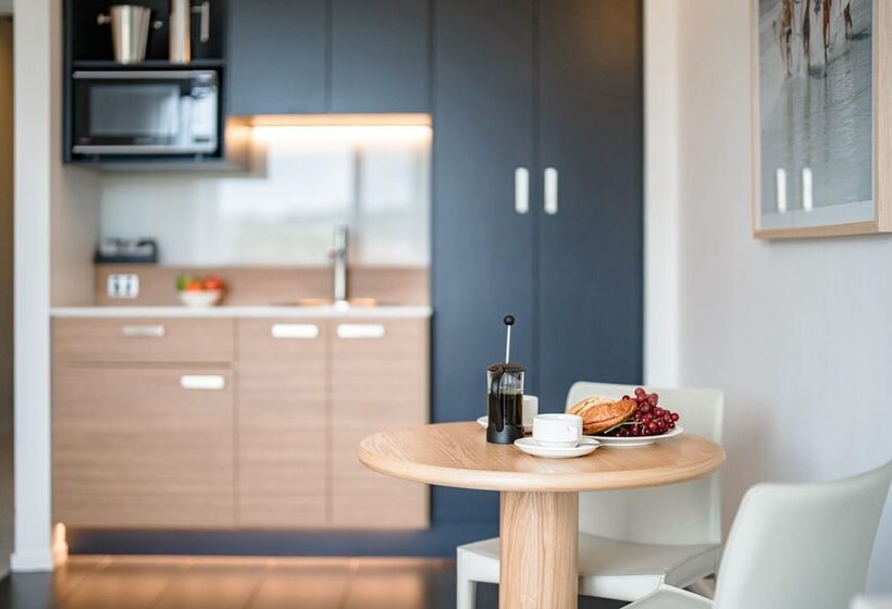 스탠다드 스튜디오, Oaks Vue Suites Geelong
