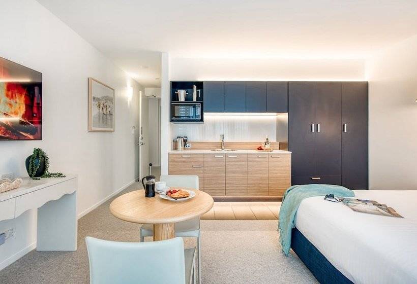 스탠다드 스튜디오, Oaks Vue Suites Geelong