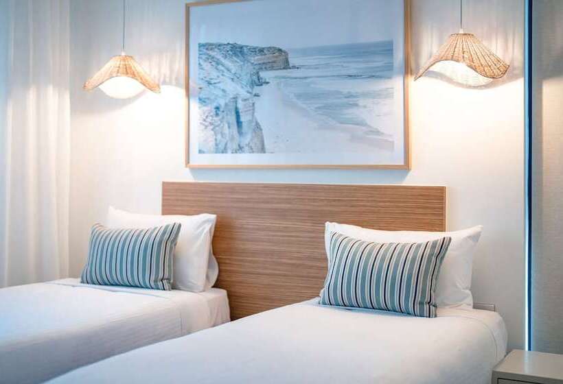 스탠다드 스튜디오, Oaks Vue Suites Geelong