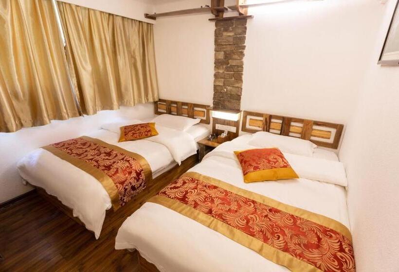 Номер Basic, Destination Youth Hostel