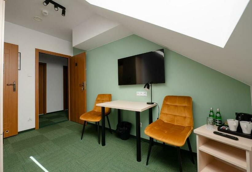 Номер Стандарт, Szumi Las Events & Apartments