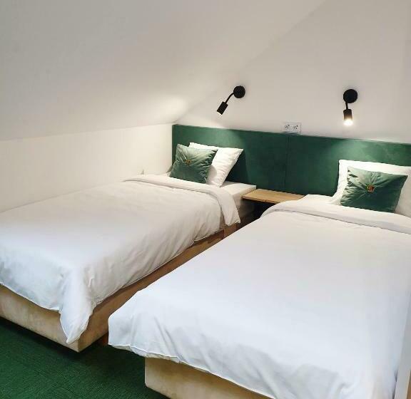 スタンダードルーム, Szumi Las Events & Apartments