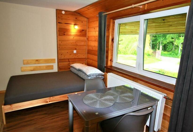 Семейный Номер, Białowieska Leśniczówka U Jasia I Małgosi
