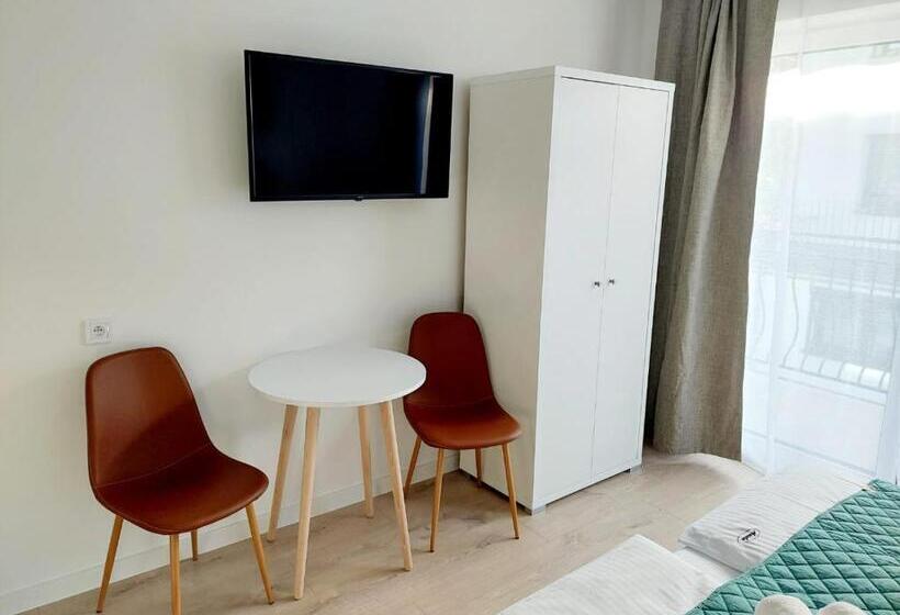 Quarto Deluxe com Sacada, Willa Aniela