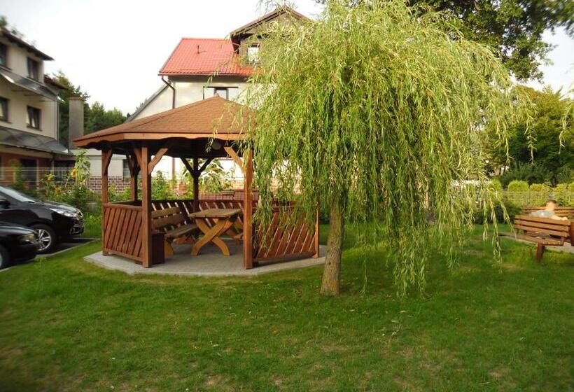 اتاق استاندارد سه نفره, Leśny Dwór