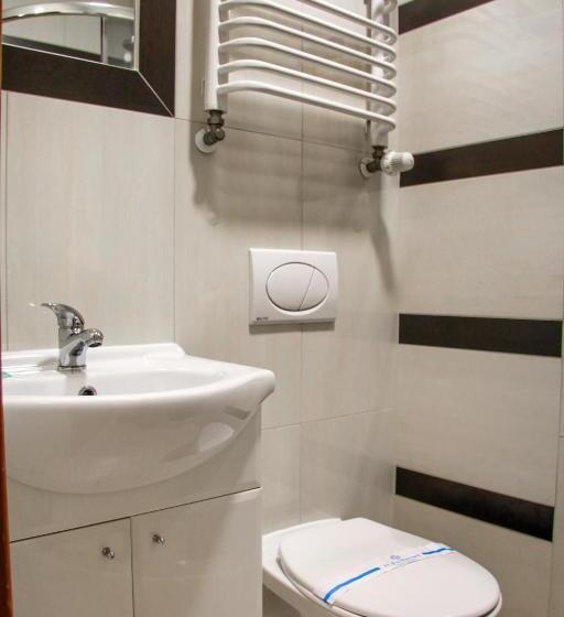 Трехместный Номер Стандарт с Балконом, Dw Pod Jaworami   Relaks W Spa   Jacuzzi, Sauna Na Wyłączność