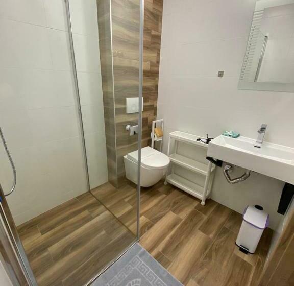 Номер Стандарт Трехместный, Tasarz Spa Ośrodek Wczasowy