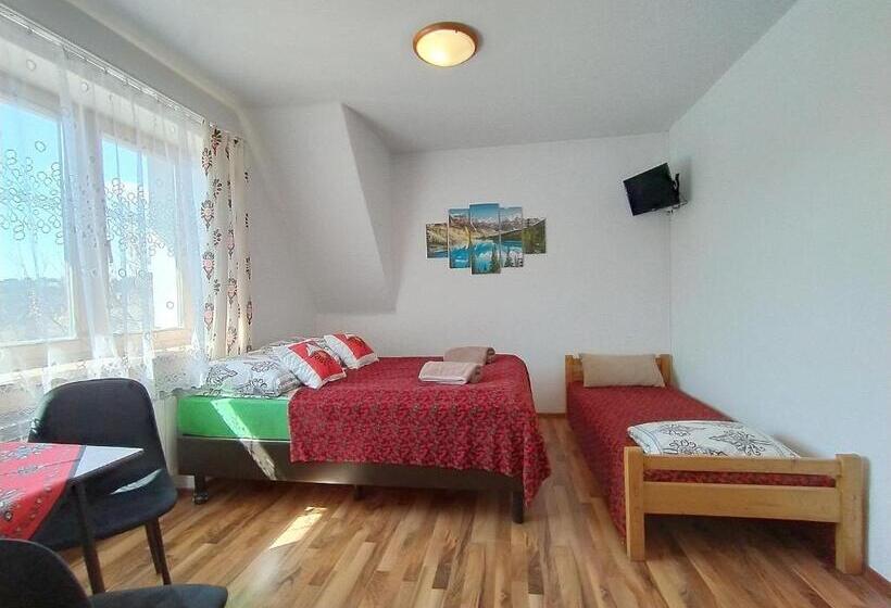 Номер Стандарт Трехместный, U Skowronków