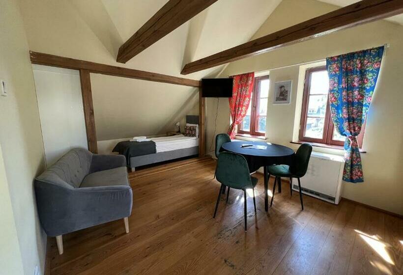 اتاق راحتی سه تخته, Hostel Folkier