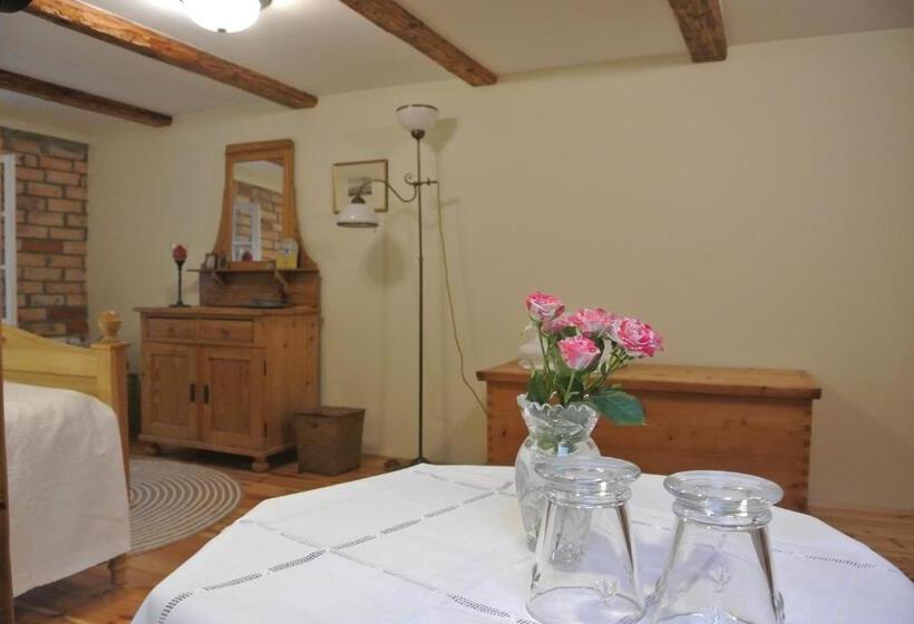 Номер Стандарт, Lusatia Farm