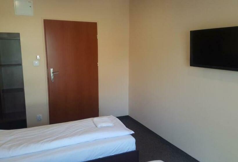 Quarto Estandar Individual, Ik Sj