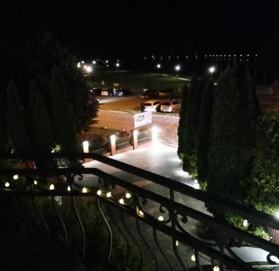 اتاق استاندارد با بالکن, Pokoje Hotelowe Nad Zalewem