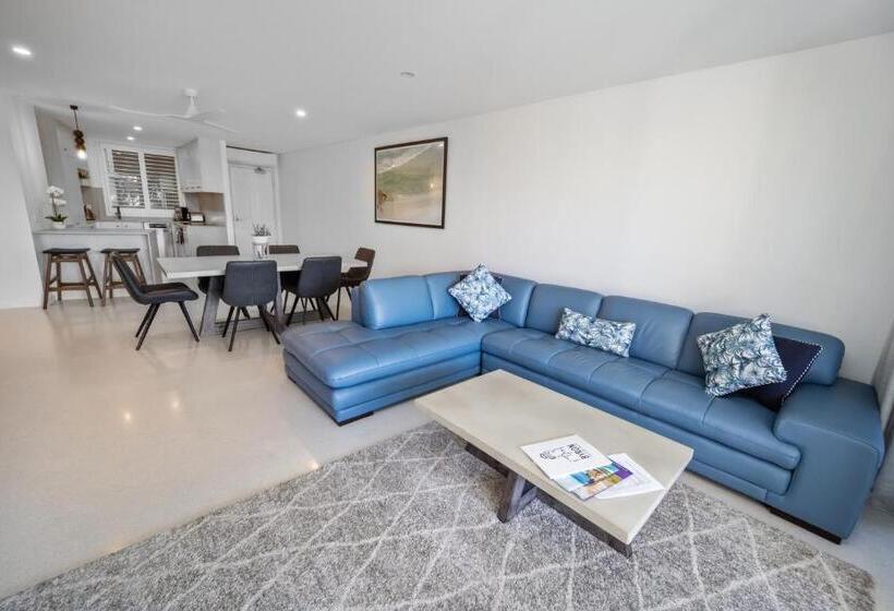２ベッドルームのスーペリアアパートメント, Bay Royal Apartments