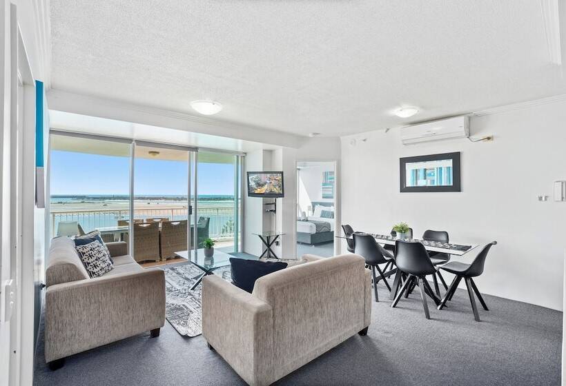 Апартаменты 3 Спальни, Crystal Bay On The Broadwater