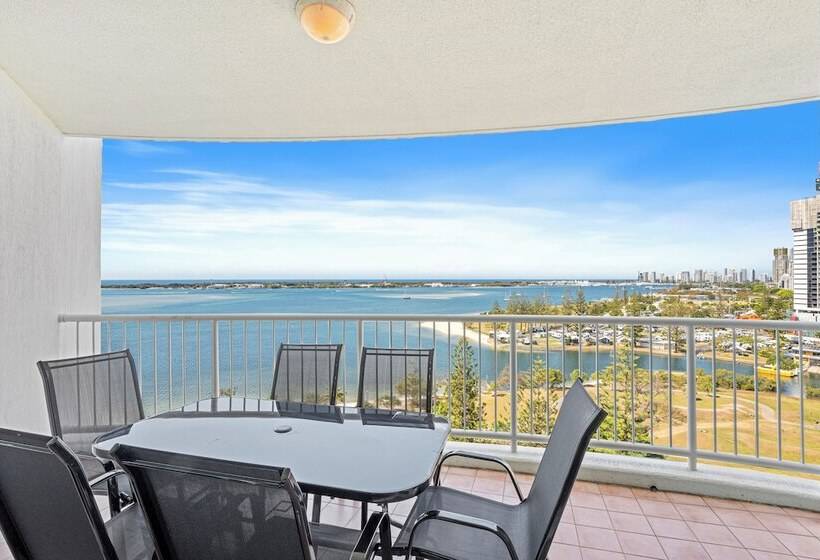 Апартаменты 3 Спальни, Crystal Bay On The Broadwater