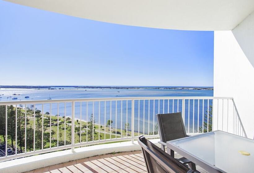 Апартаменты Deluxe 3 Спальни, Crystal Bay On The Broadwater