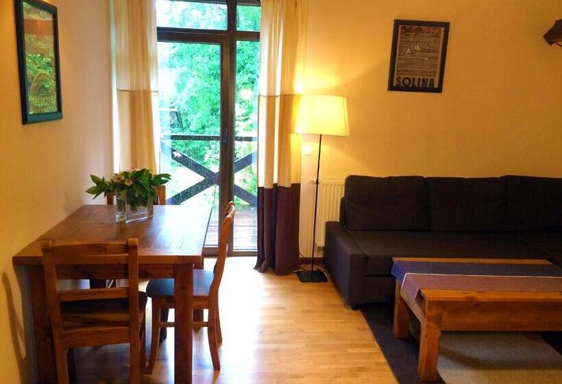 Suite with Terrace, Modryna   Modrzewiowy Dom