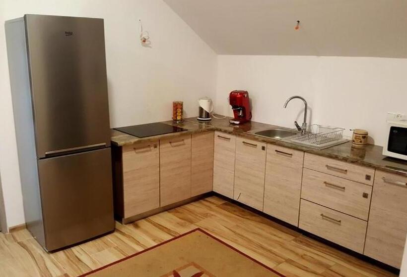 سوییت, Apartamenty Daisy