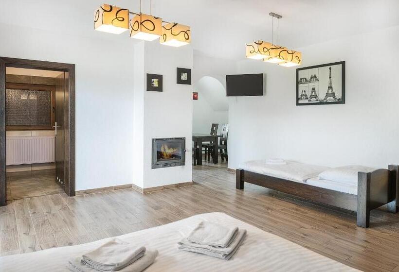Апартаменты 1 Спальня с Балконом, Resort Pod Lasem