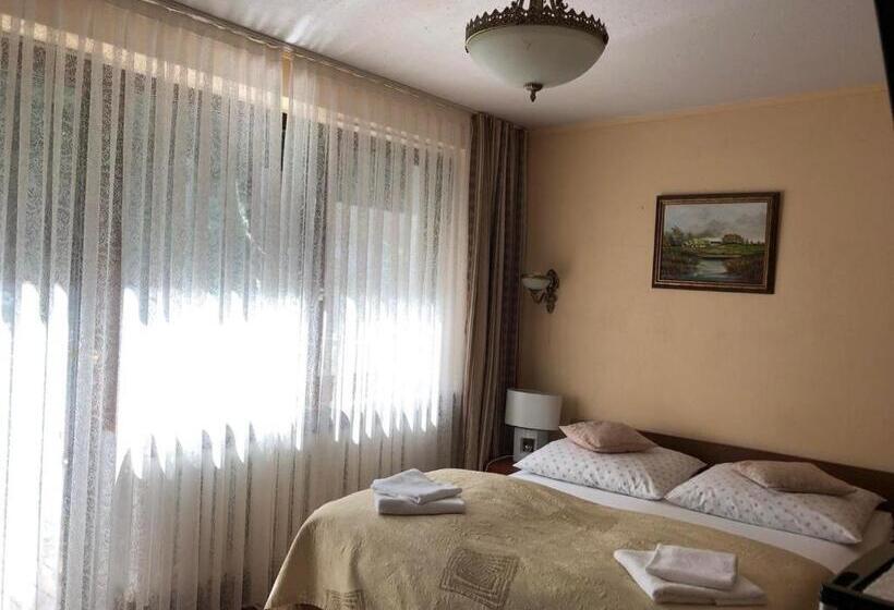 اتاق استاندارد با تخت بزرگ, Villa Almira