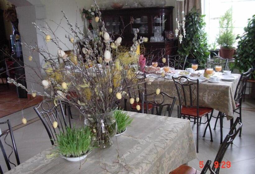 Трехместный Номер Стандарт с Балконом, Agroturystyka Orzechowe Wzgórze