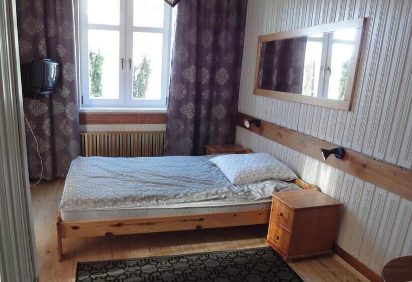 Family Suite, Willa Halinówka