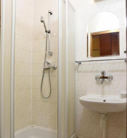 اتاق خانوادگی, Dobre Miejsce Dom Rekolekcyjny