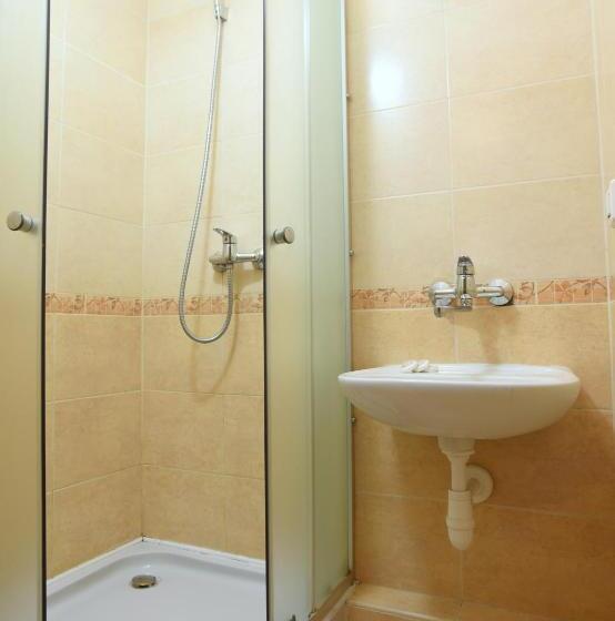 اتاق خانوادگی, Dobre Miejsce Dom Rekolekcyjny