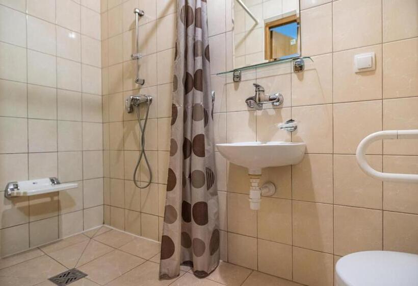 اتاق استاندارد یک تخته برای معلولان, Dobre Miejsce Dom Rekolekcyjny