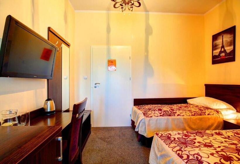 اتاق سوپریور, Hostel Evotel