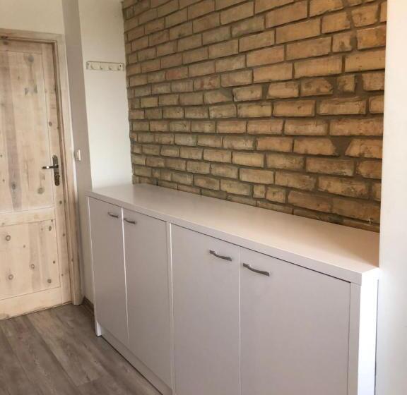 Номер Стандарт, Hostel Przed świtem