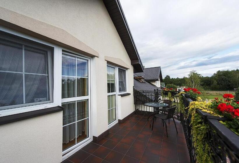 חדר דלוקס, Dworek Jolanta