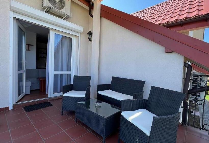 Апартаменты 2 Спальни с Балконом, Villa Gravaldi