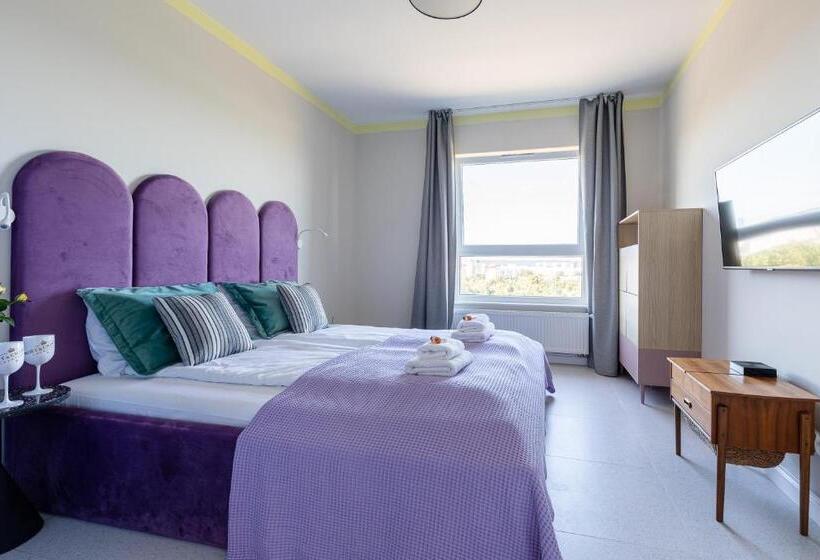 سوییت سوپریور با چشم‌انداز دریا, Apartamenty Your Seaside
