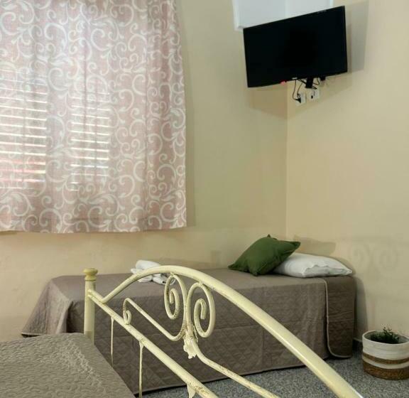 Номер Стандарт Трехместный, Meta Salento Rooms