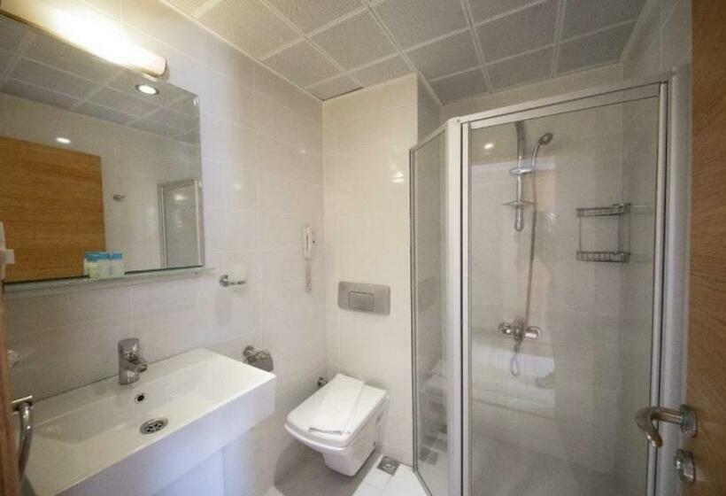 Quarto Triplo Estandar, Beso Beach