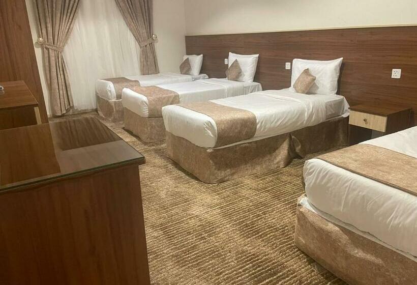 이코노이 4인룸, فندق سمى الخير
