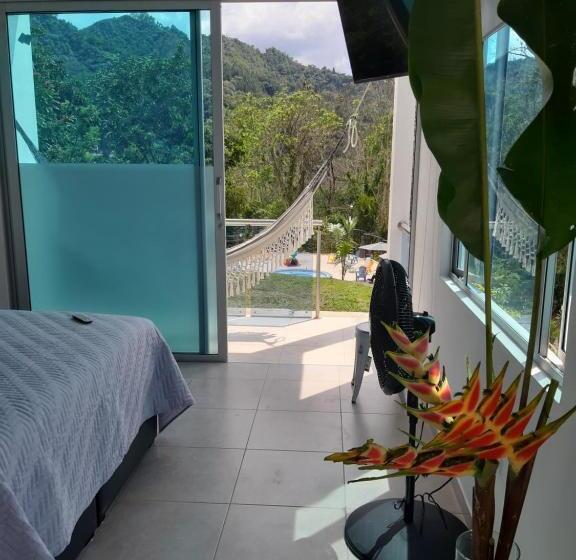 带阳台的三人标准间, Finca Pozo Azul