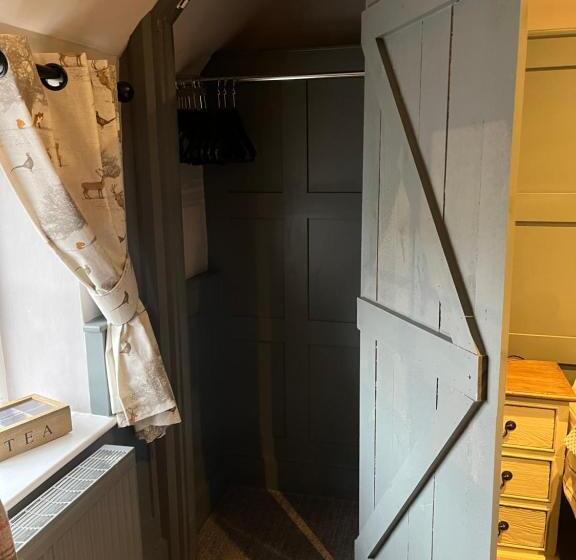 Номер Deluxe, The Crown Inn