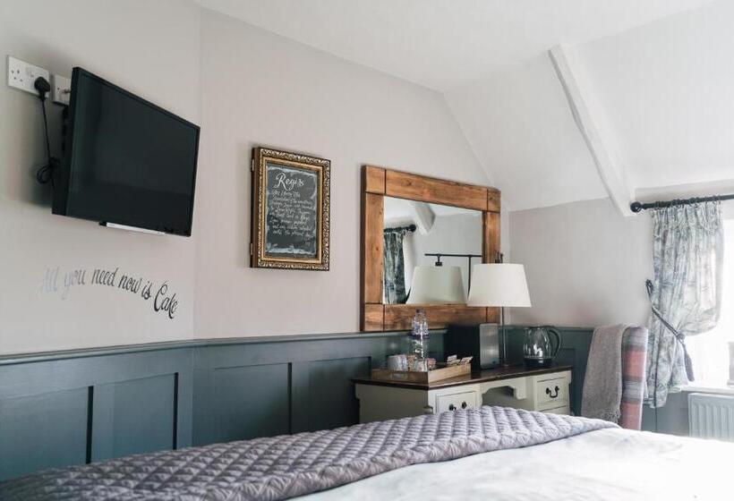 Номер Deluxe, The Crown Inn