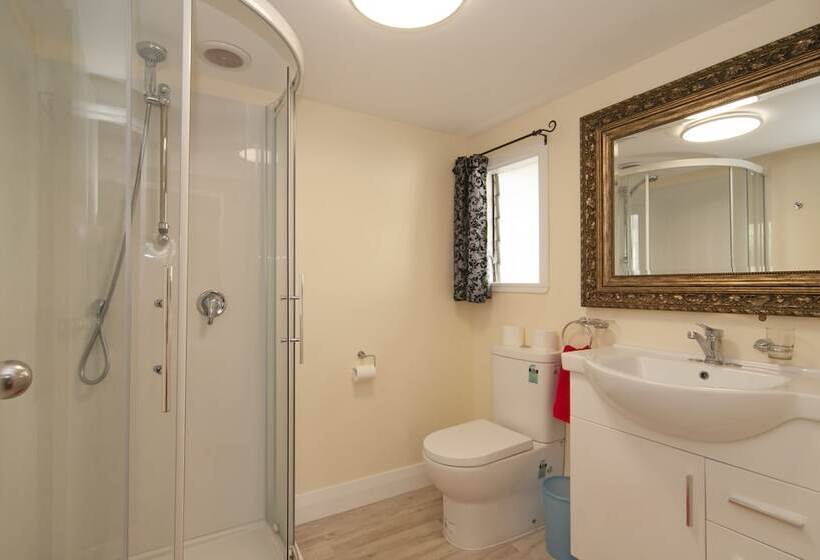 Номер Стандарт, Richmond Guest House