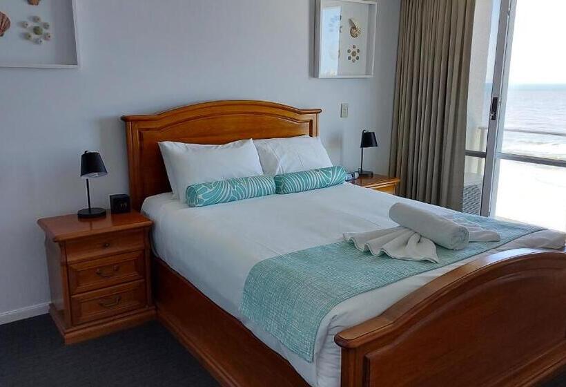 Апартаменты Premium 3 Спальни, Catalina Resort