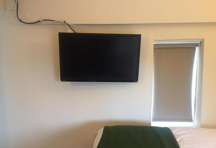 Quarto Estandar com Terraço, Findon Rest Ltd