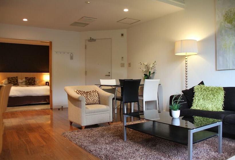 Апартаменты 3 Спальни, The Ridge Hotel & Apartments