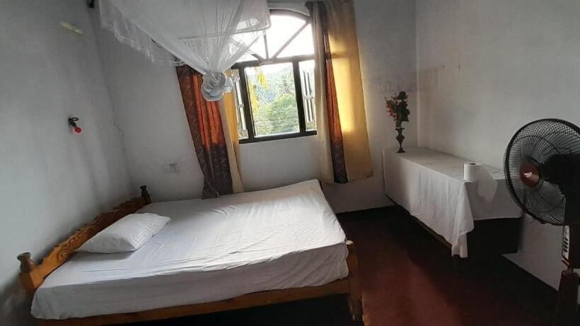 غرفة إقتصادية, Unawatuna White Villa